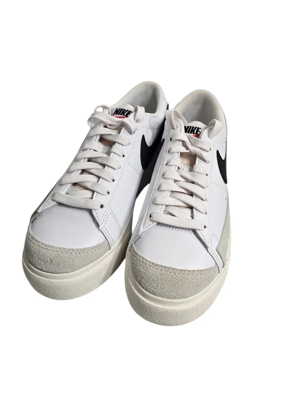 Nike Blazer Low Platform Women's 7 White Black Sail DJ0292-101 Sneakers USED